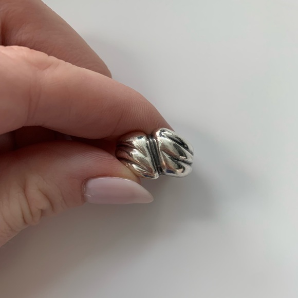 Silver Ring - Picture 1 of 4